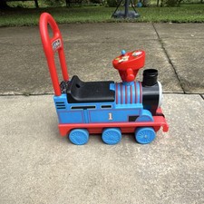 Thomas  Friends Thomas the Tank Engine Ride-On Push Train Toy w/ Handle