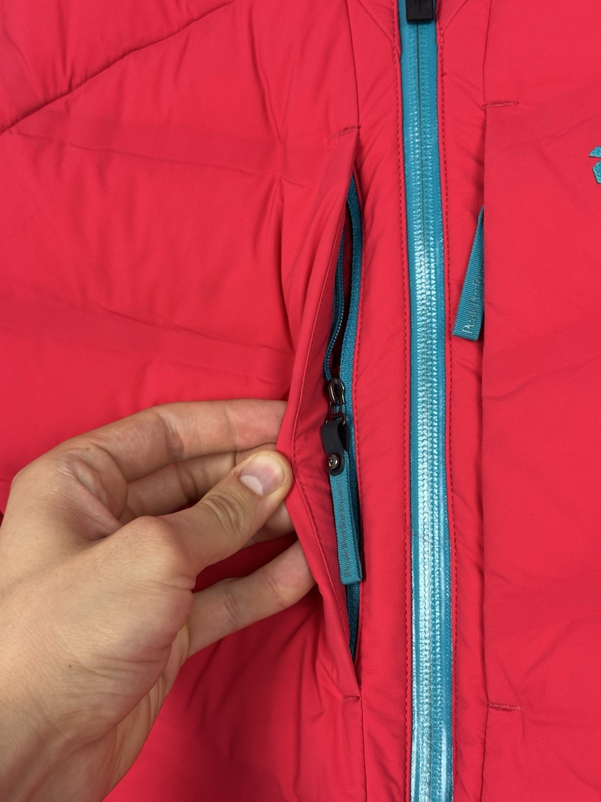 Peak Performance Heli Heat Down Jacket - image 9