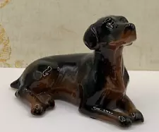 Vintage Chocolate Lab Dog  Porcelain Statue Figurine Black & Brown 5 x3,5"