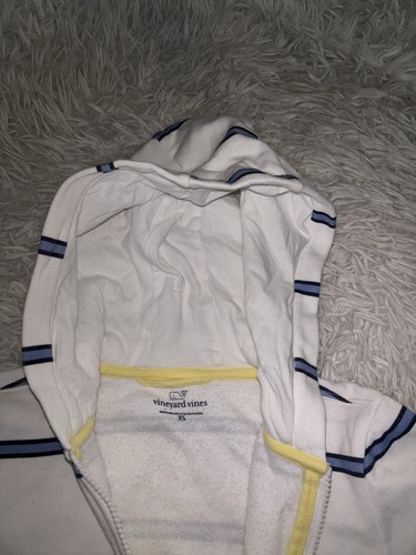 Vineyard Vines kids sz. XS classic white w/blue stripes zip hoodie. Cute - Picture 8 of 12