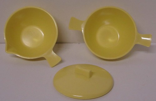 Crema y tapa de azúcar amarilla melamina Sun Valley Melmac vintage 3 piezas - Imagen 3 de 4