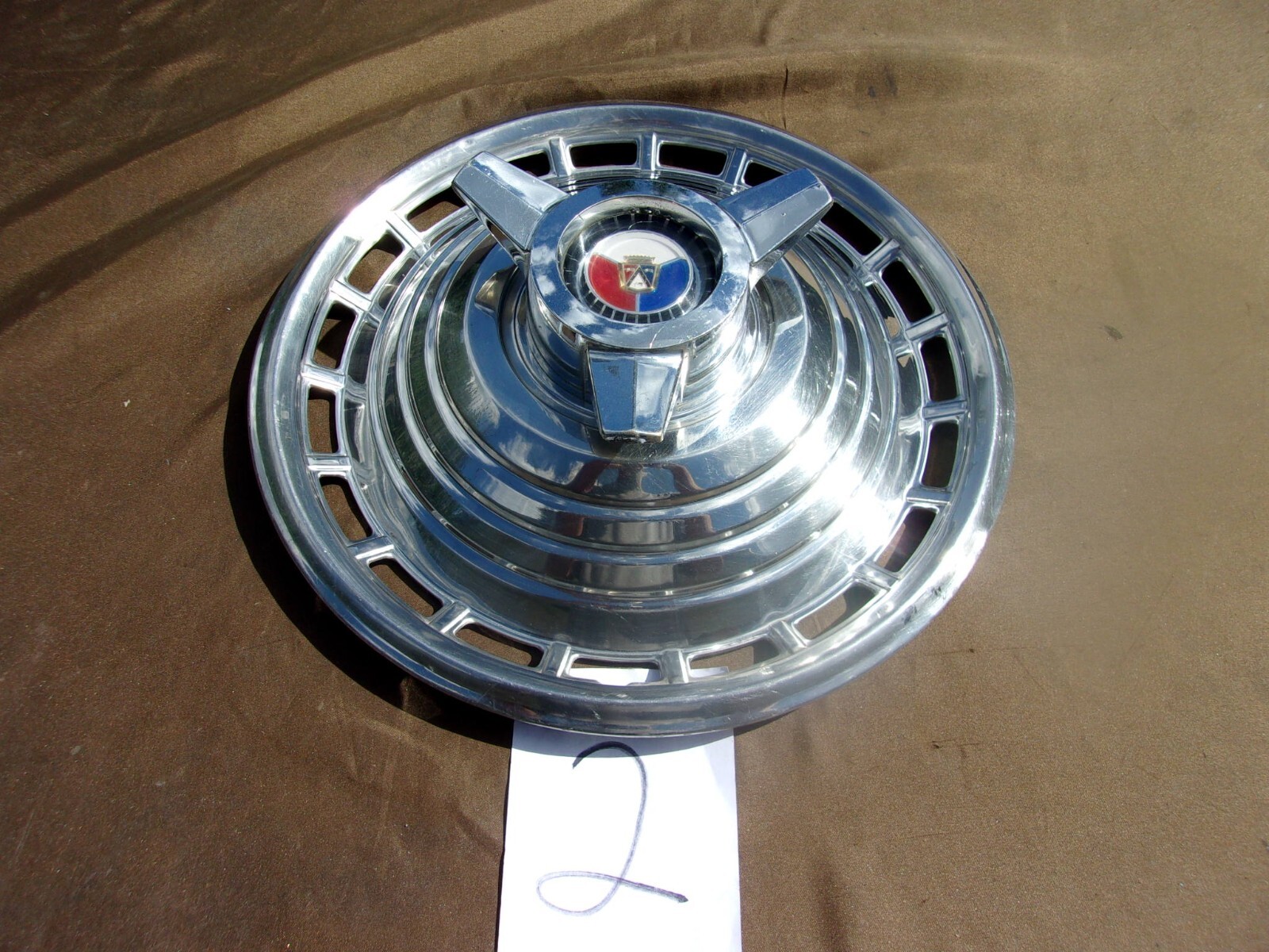 Vintage 1963 Ford spinner hubcaps (set of 5) eBay