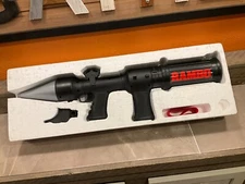 Rambo First Blood part II Moterized R.P.G Rocket Water Launcher LJN Toys 80s