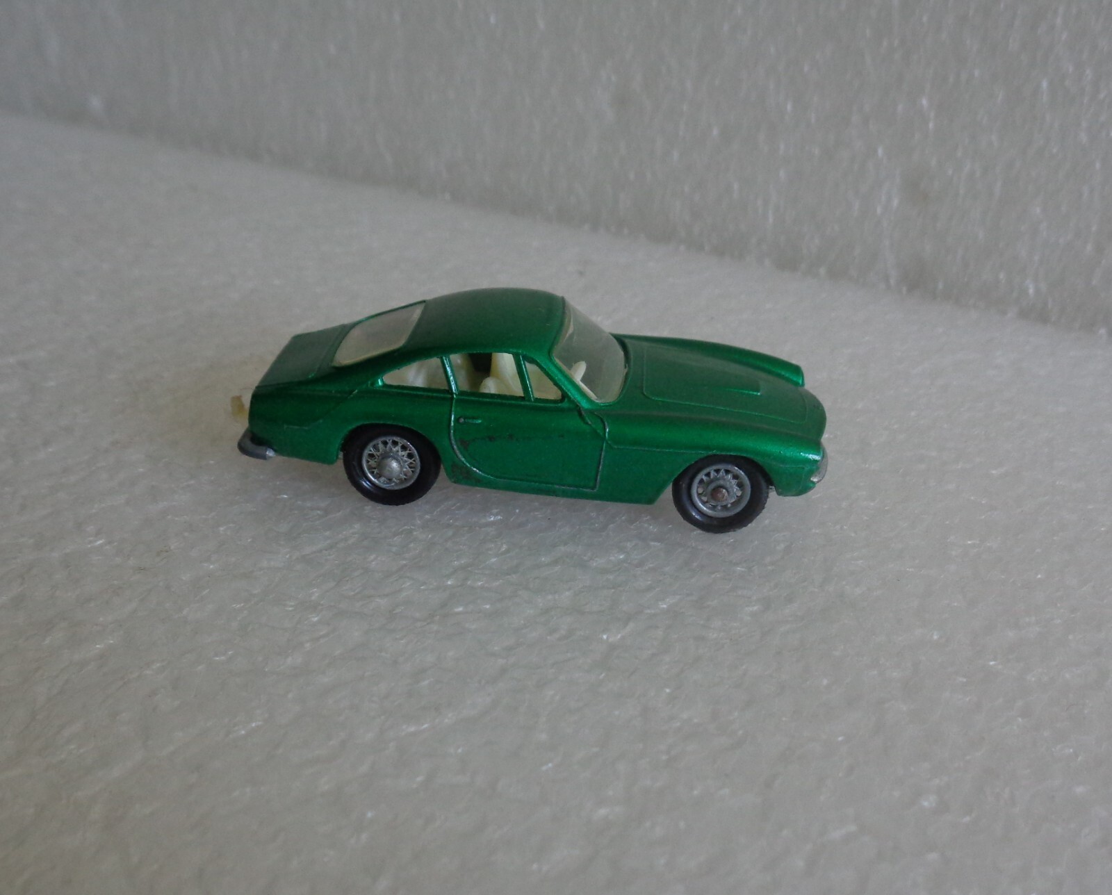 Picture 1 of 6