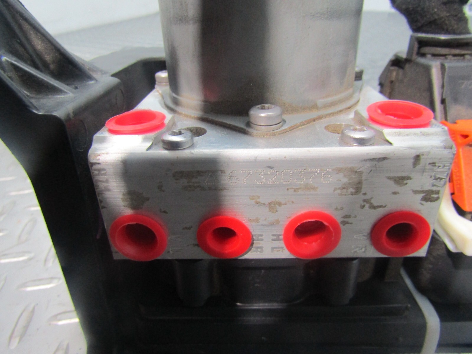 20182019 Jeep Renegade Abs Pump Control Module OEM eBay