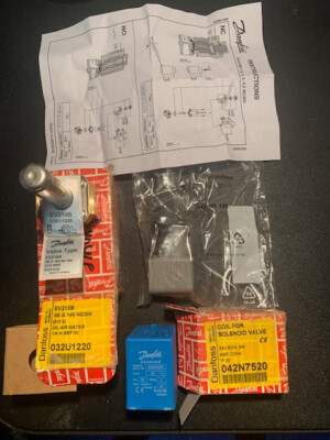 Danfoss EV210B 032U1220 Solenoid Valve and Coil 042N7520 Job Surplus