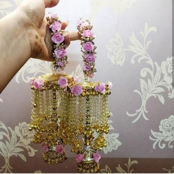 Shop Beautiful Gold Bracelet for Brides in Flower Designs for Weddings Rose Gold Finish