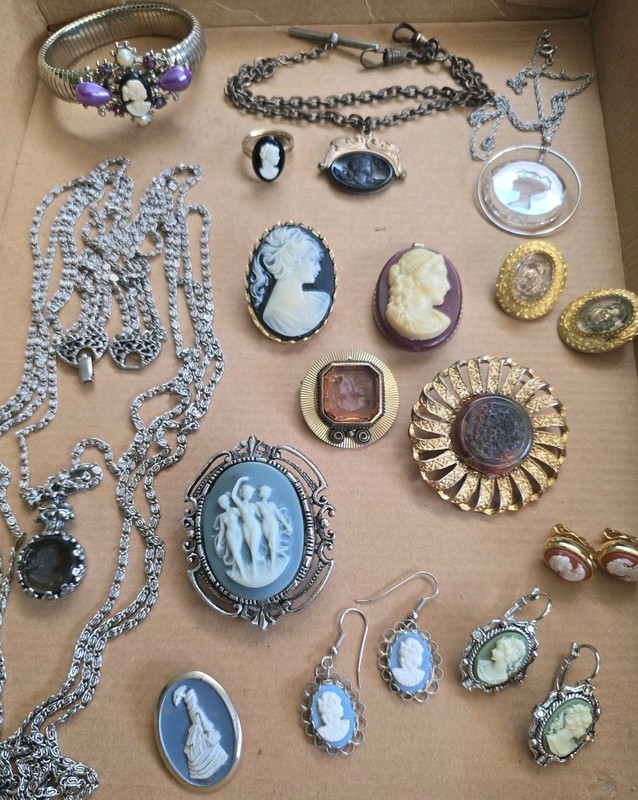 15 Pc Antique Vintage Cameo Jewelry Lot Necklace Pendant Brooch Earrings Trifari