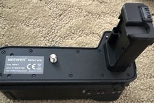 NEEWER -Camera Vertical Battery Grip Hand Holder For Sony A7II A7M2 A7R2 A7S2