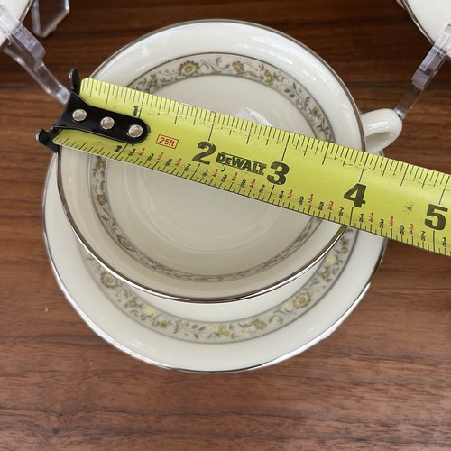Lenox China Springdale 5 Piece Place Setting - Picture 11 of 14
