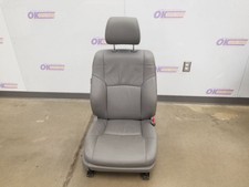 04 2004 Toyota 4 Runner Limited Front Bucket Seat Gray Leather Right Passenger 04 2004 Toyota 4 Runner Limited Front Bucket Seat Gray Leather Right Passenger
