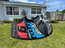 Slingshot RPM kiteboarding kite 9m