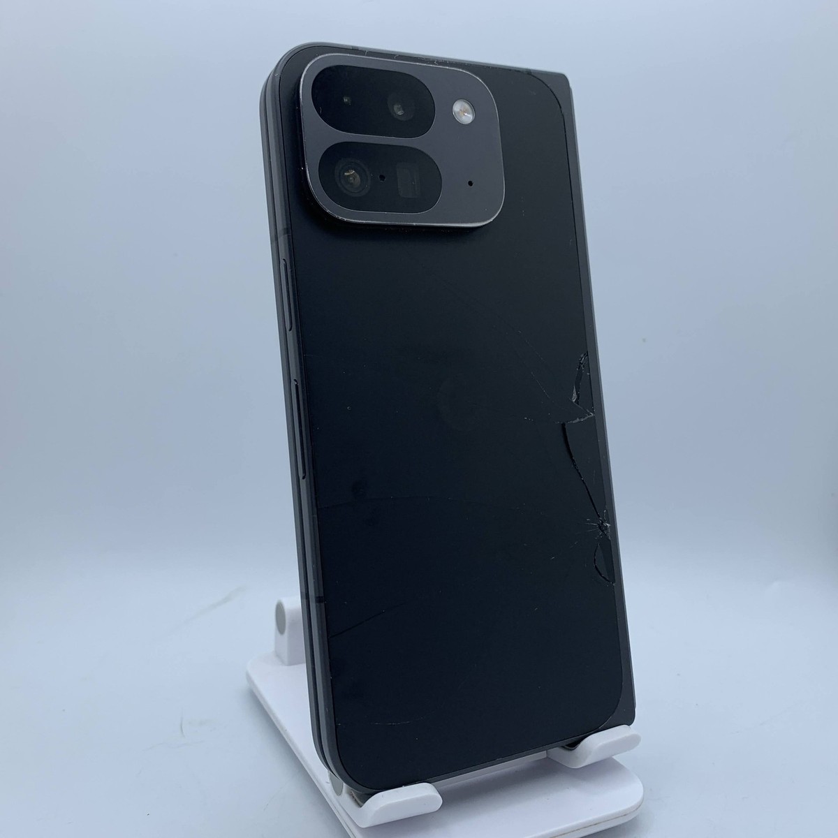 Google Pixel 9 Pro Fold 256 GB Unlocked Obsidian Cracked Back