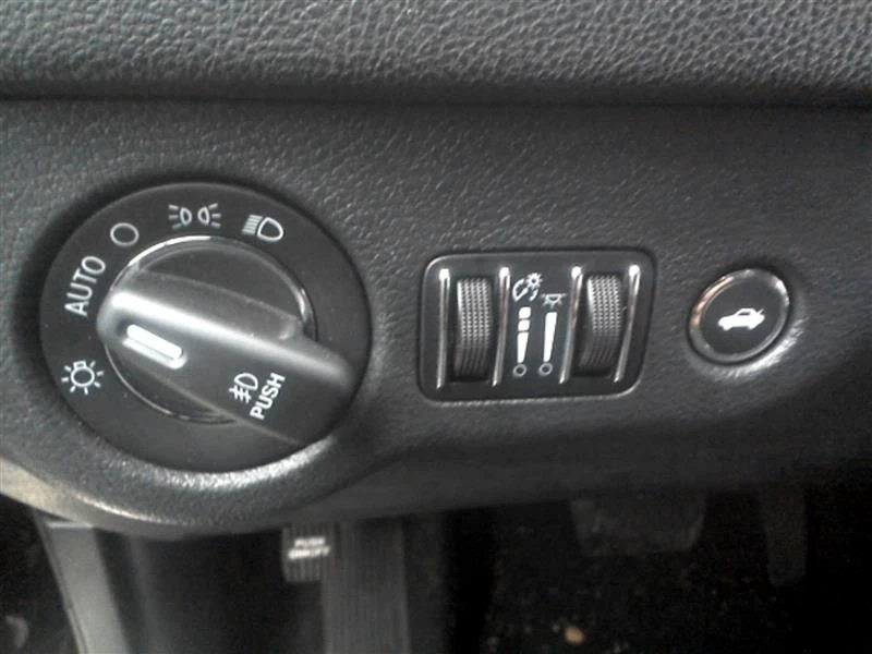 Cilindro maestro de freno compatible con 08-23 Challenger 102355 Foto 4 de 4