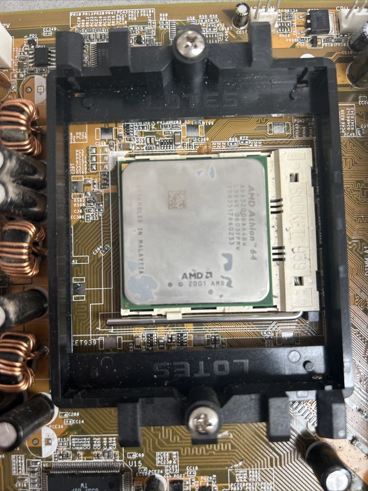 Asus A8N-E Motherboard with Athlon 64 3200+ 2GB DDR1 UNTESTED - Image 2 of 4