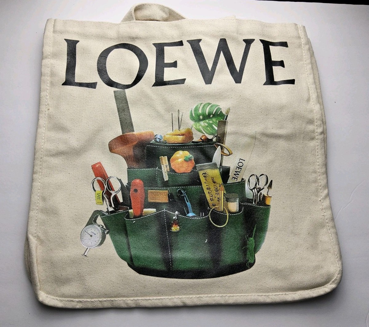 LOEWE イラストエコバッグ Loewe Crafted World Exhibition Tote Bag - Limited Edition