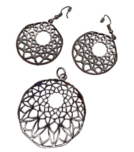 Necklace Pendant & Earrings Women Set Filigree Circle Silver Tone - Picture 9 of 17