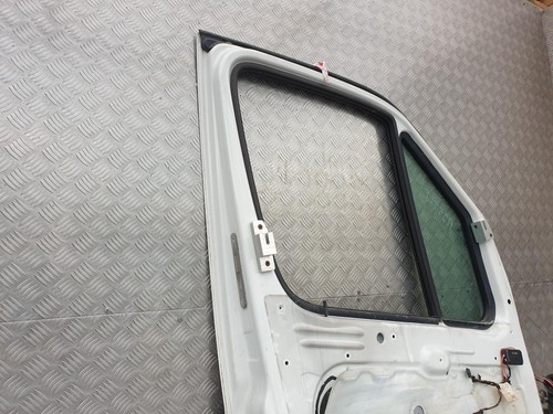 VOLKSWAGEN CRAFTER Front Door Passenger Side 2012 Diesel - Picture 10 of 15