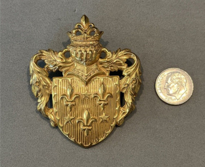 Vintage Miriam Haskell English Crown Fleur De Lis Star Coat of Arms Pin Brooch