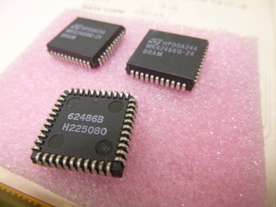 1 Stück MK62486Q24 | 32K x 9 CACHE SYNCHRONOUS BRAM | 24ns | PLCC44 | MCM62486