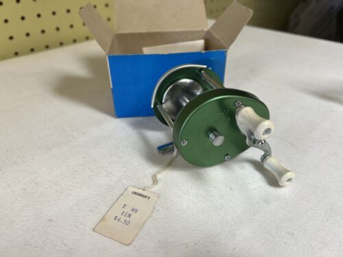 Vintage New Horrocks-Ibbotson Green Baitcasting Reel 1874 Box NOS Level Winding - Picture 2 of 13