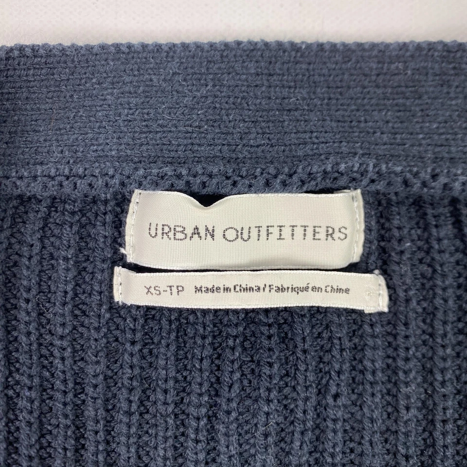 Cárdigan Suéter Urban Outfitters Para Mujer XS Azul Marino Acanalado Recortado Cuello en V Botón Foto 3 de 4