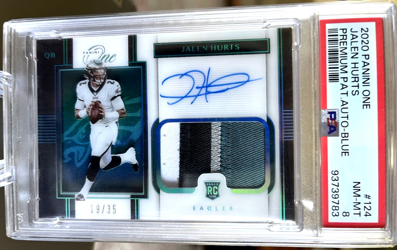 Jalen Hurts 2020 Panini One Football RPA /35  #124 ON CARD AUTO 4 COLOR PSA 8