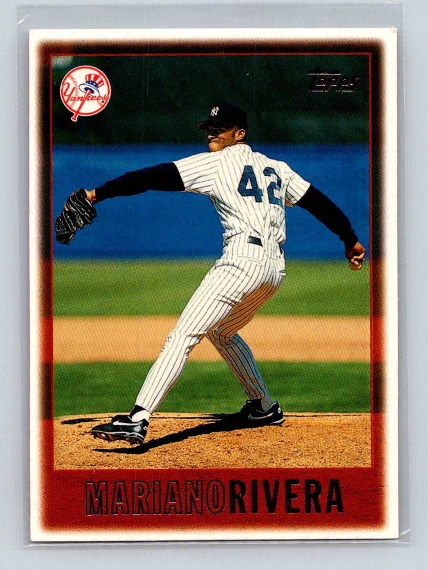 1997 Topps #256 Mariano Rivera New York Yankees