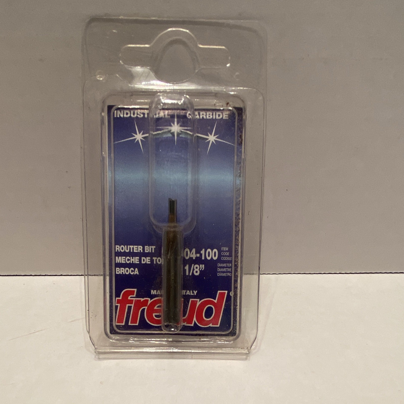 Freud 04-100 Carbide Tipped 2-Flute Straight Router Bit 1/8 in