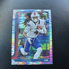 2025 Topps Chrome James Cook #35 Buffalo Bills Pulsar Refractor