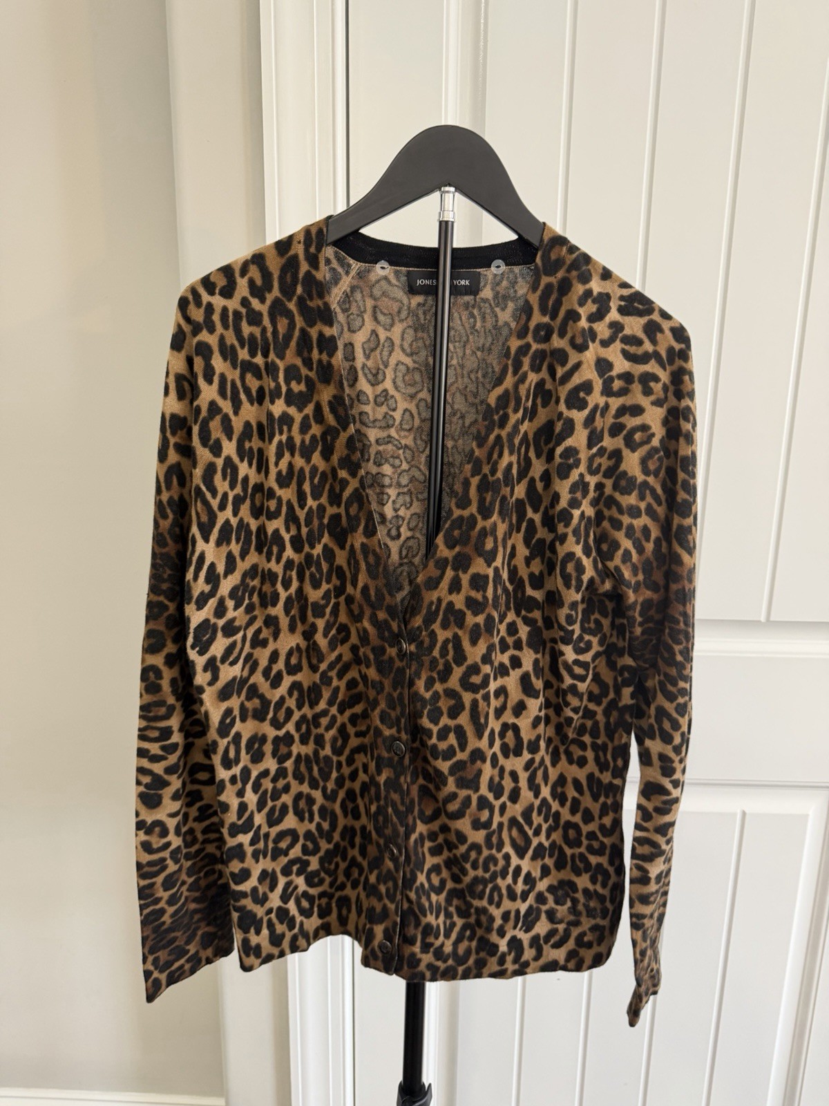 Jones New York Women’s XL Brown Black Animal Print Button V-Neck Cardigan