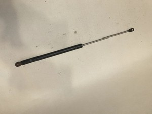 VW PASSAT 32B Kofferraum-Gasfeder rechts 321827550f 1979 24586705