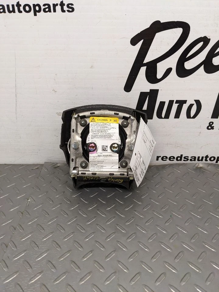 Air Bag Driver Fits 03-07 SAVANA 1500 VAN 1131128 - Image 2 of 4