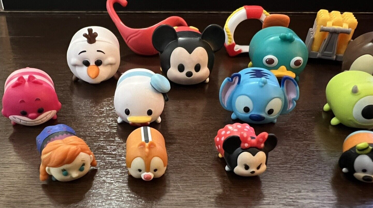 17 Pc Disney Tsum Tsum Lot Donald Mickey Minnie Lilo Monsters Chip