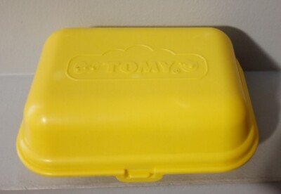 Vintage 1993 TOMY Hide And Squeak Egg Toy Shape Sorter
