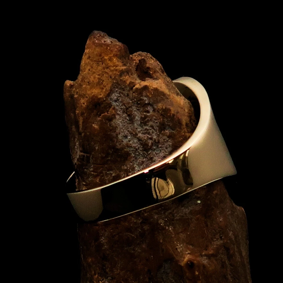 MENS BRASS COSTUME LILY RING FRENCH FLEUR DE LIS SYMBOL, BLUE PINKY RING SIZE 5 - Image 4 of 4