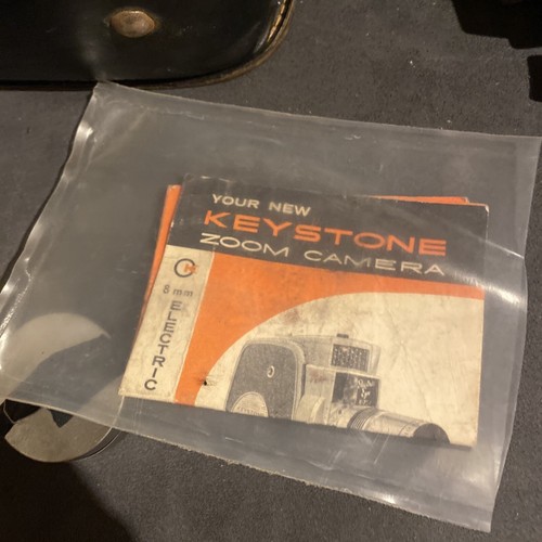 KEYSTONE ELECTRIC EYE ZOOM K717A MOVIE CAMERA WITH LEATHER CASE