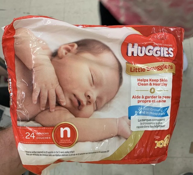 diapers with umbilical cut out