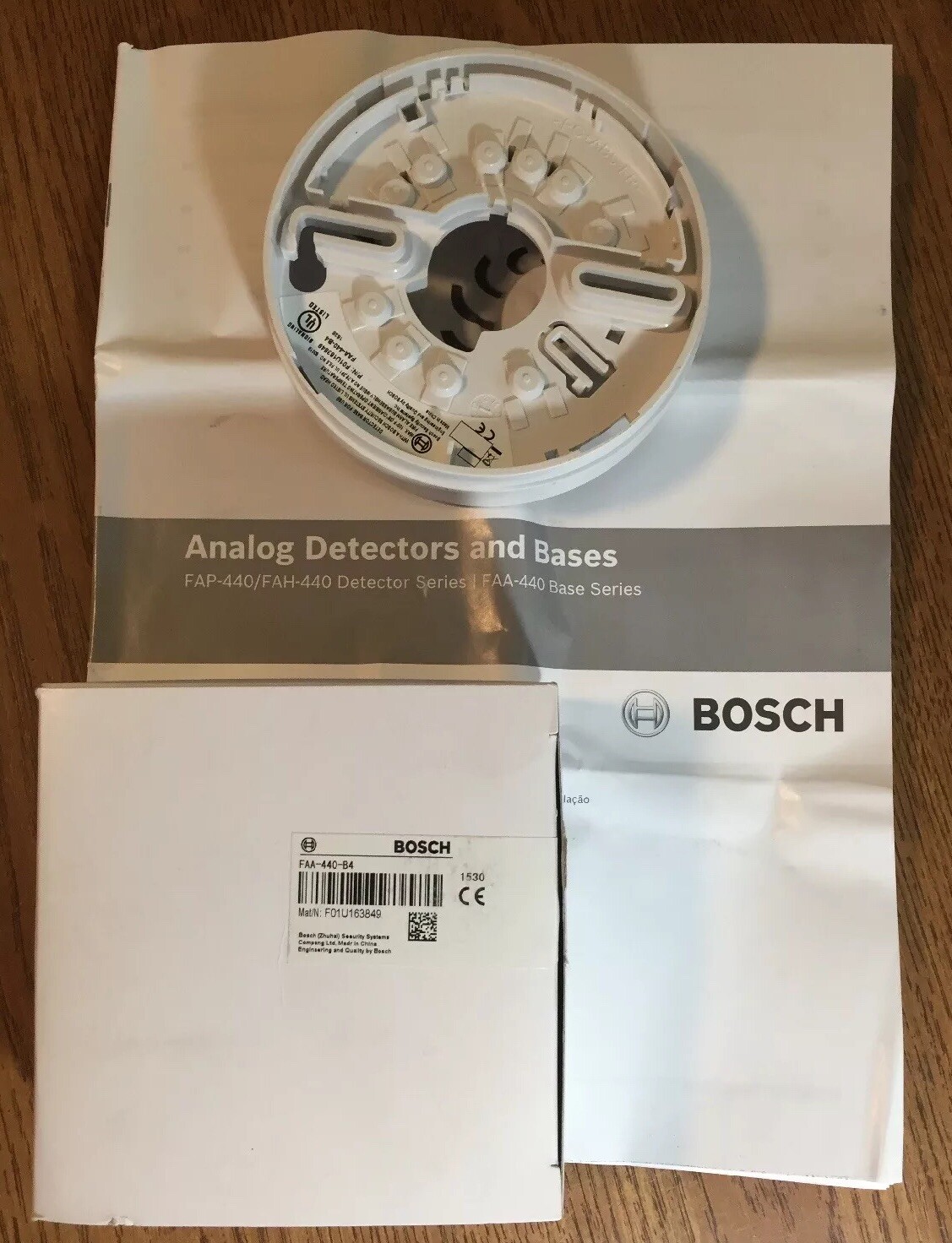 Bosch FAA-440-B4 Analog Standard Base 4-inch for FAP-440 Fire Alarm Detectors