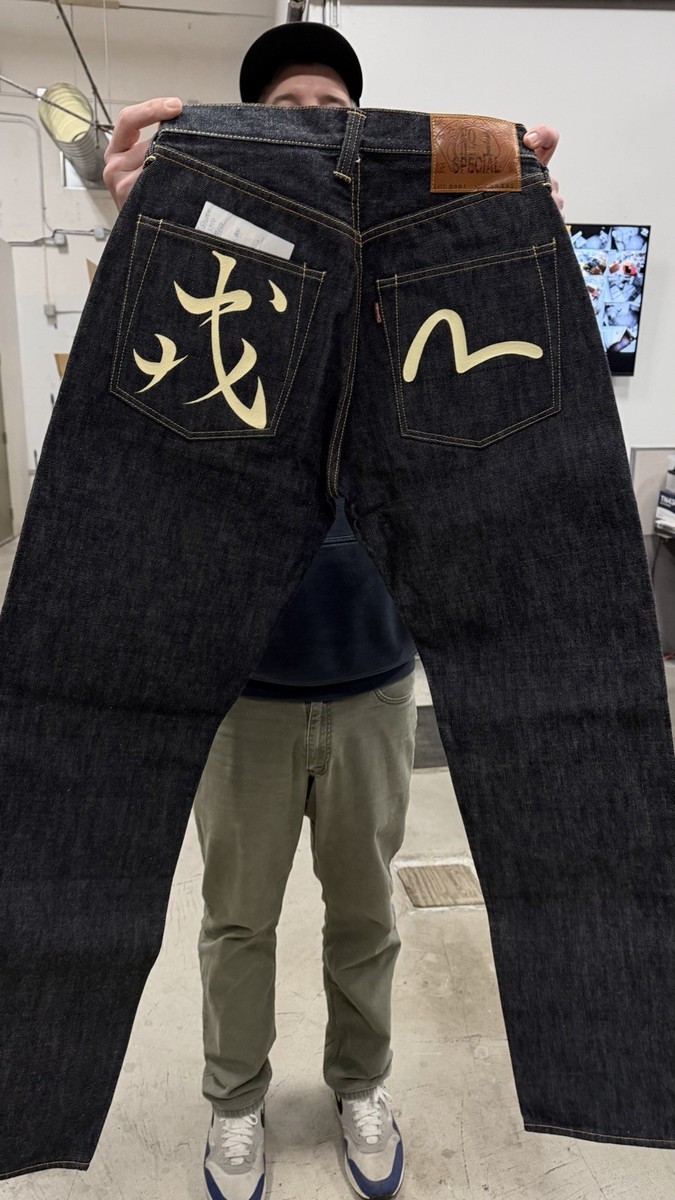 EVISU ダークブルーストレートデニム EVISU Dark Denim Embroidered Straight Jeans Blue Cotton Regular