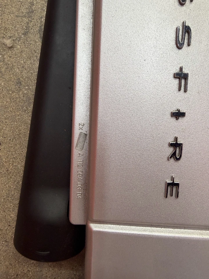 Cubierta del motor Chrysler Crossfire 2004-2008 Foto 3 de 4