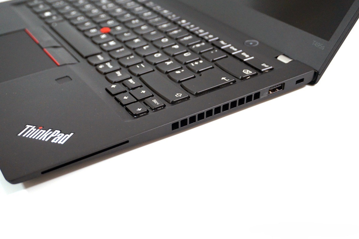 Lenovo ThinkPad T495s 14