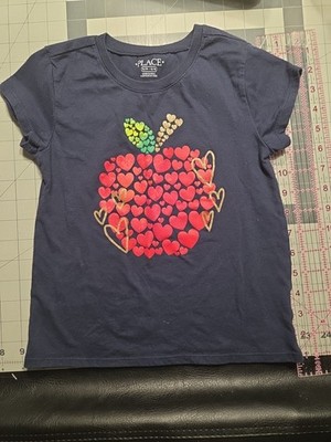 Children's Place Tshirt. Kids Size 5/6 Heart Apple Valentines