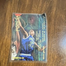 Fleer 1995-96 Kevin Garnett Rookie Minnesota Timberwolves #293 Basketball Card. rookie card picture