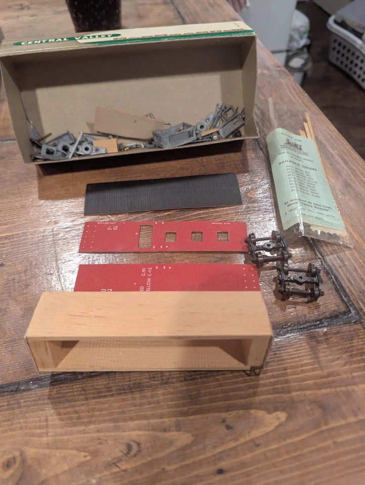 HO Central Valley Caboose Kit SIDE DOOR CABOOSE-RED 27 Model #C-91 Unassembled - Image 4 of 4