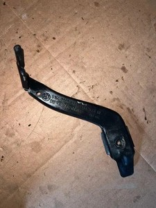 BMW 5 E60 Kotflügelhalter vorne links 7060813 2.50 Petrol 2005 33760027