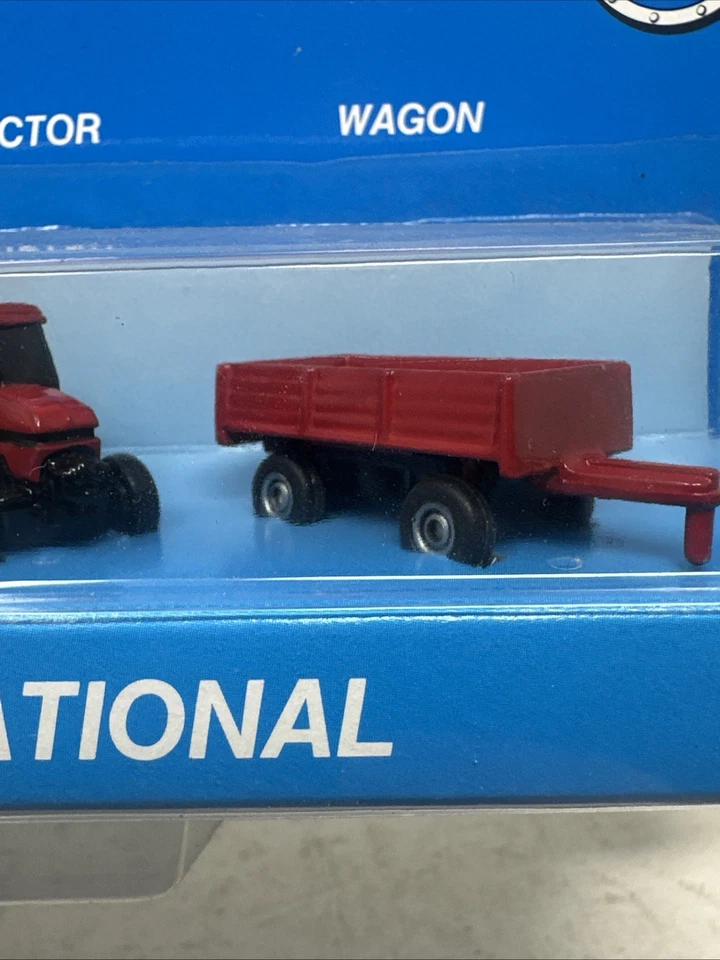 Vintage ERTL Die-Cast Case International Replica Micro Size Farm Vehicle Set 461 - Image 4 of 4
