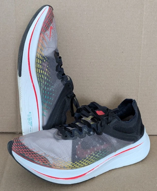 Size 9.5 - Nike Zoom Fly SP Fast Black Red Orbit Green - Image 4 of 4