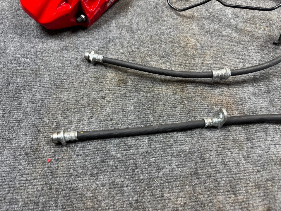 JUEGO DE PINZAS DE FRENO BREMBO DELANTERAS IZQUIERDA Y DERECHA HONDA CIVIC TIPO R FL5 23-25 OEM Foto 2 de 4