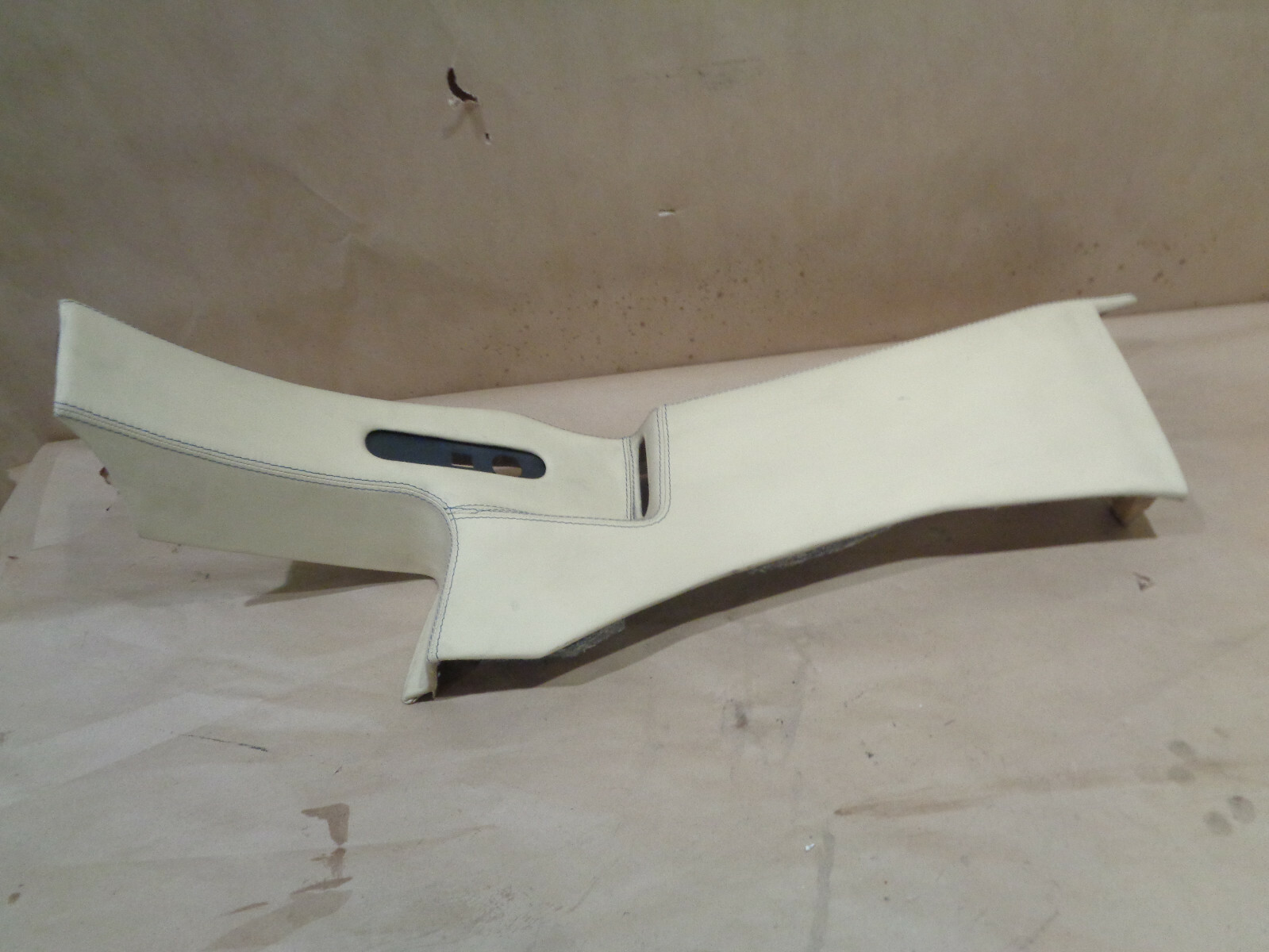 Ferrari 430 Coupe- LH Center B Pillar Cover Creama Color - P/N  68538500